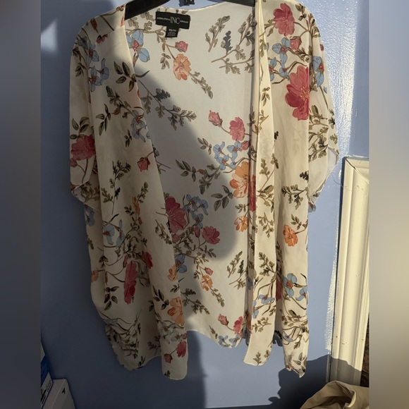 Bundle deal 3/10 beach throw overs - Picture 3 of 3